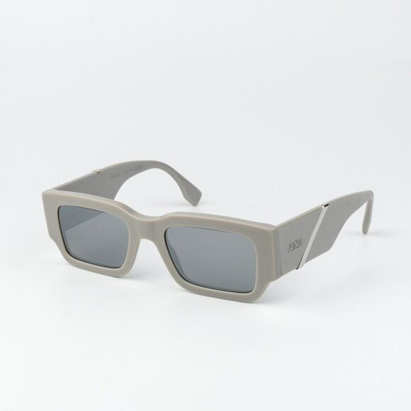 Fendi DIAGONAL Women Sunglasses Rectangle Grey FE40131I 20C NEW AUTHENTIC
